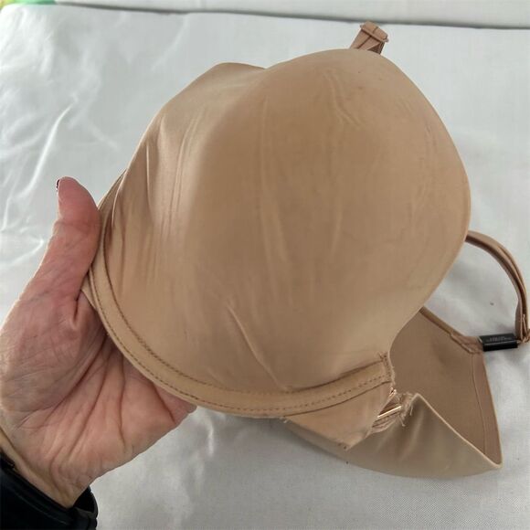 Victoria's Secret 32DDD Lined Demi Bra Beige Smooth Plunge  NWT Flaw - Picture 9 of 11
